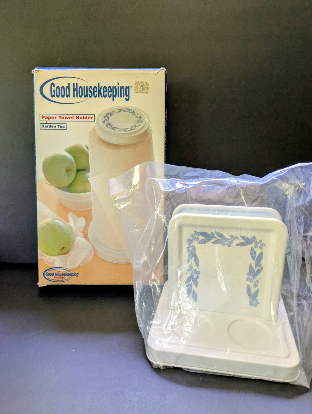 Vintage Good Housekeeping Paper Towel Holder & Napkin Holder Garden Tea Casual
